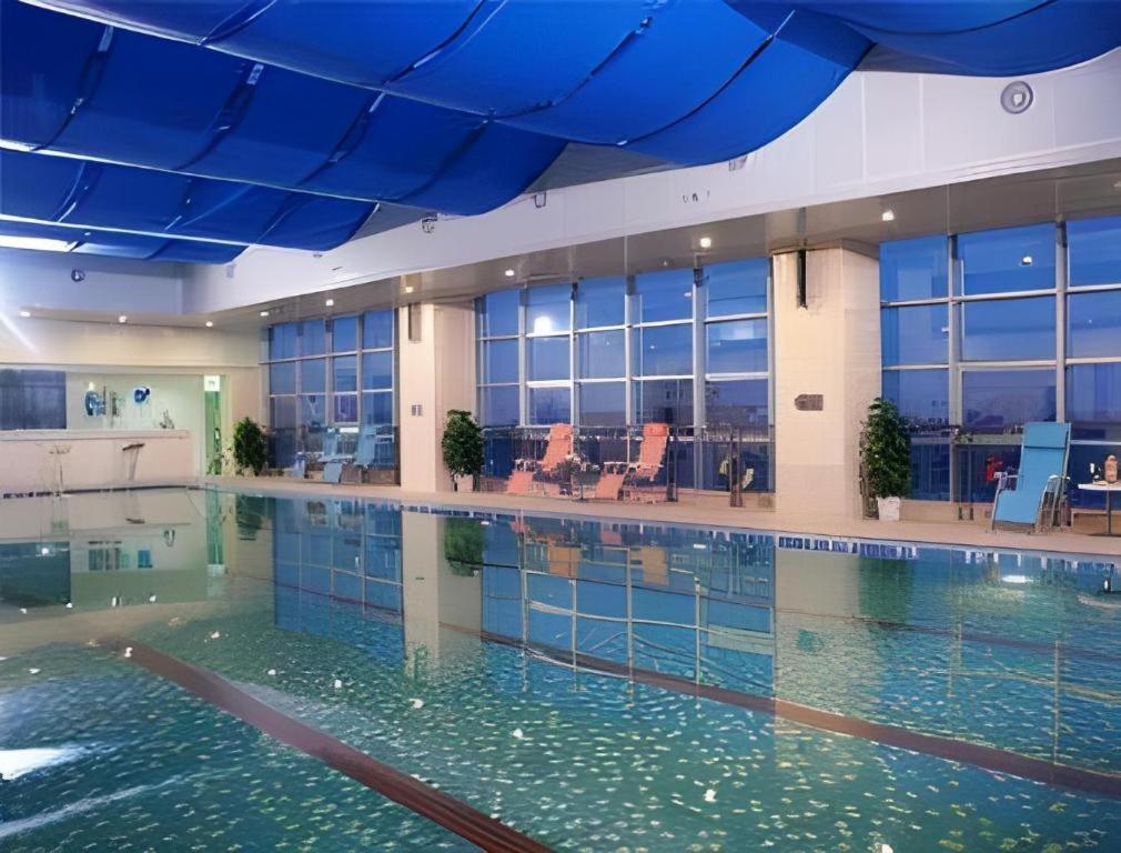 Ramada Plaza By Wyndham Hangzhou Riverside Екстериор снимка